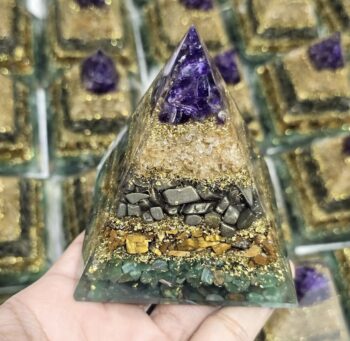 Money magnet pyramid 💰